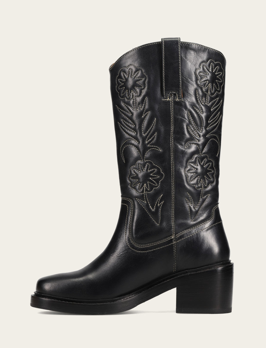 Frye Women's Black Kate Deco Stitch Boot Black