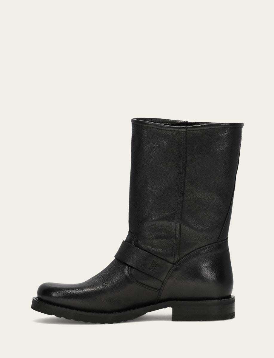 Frye Veronica Flex Short Black