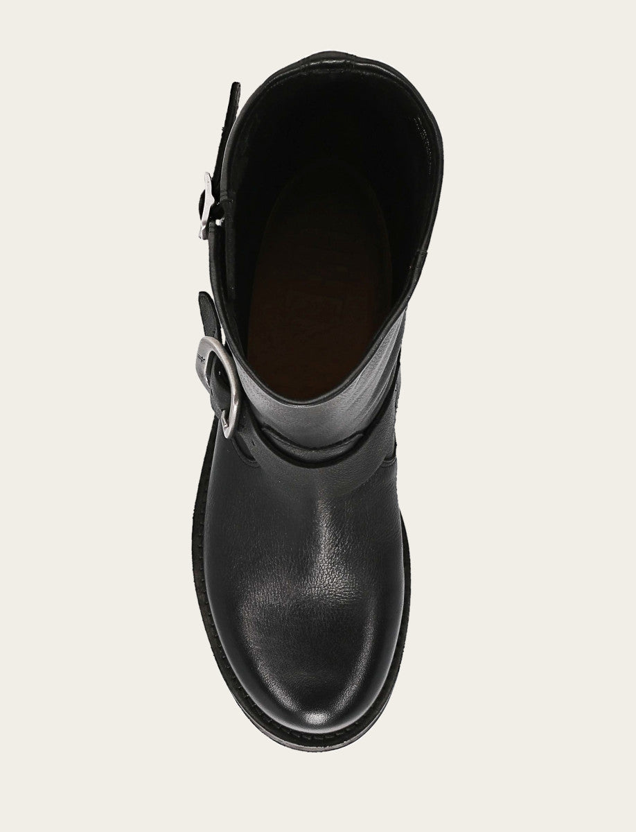 Frye Veronica Flex Short Black