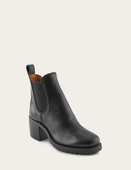 Frye Women's Black Sabrina Chelsea Boots Black