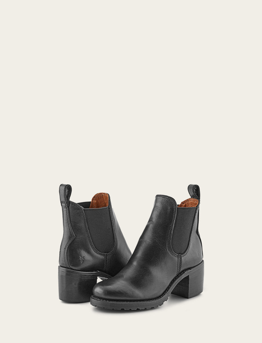 Frye Women's Black Sabrina Chelsea Boots Black