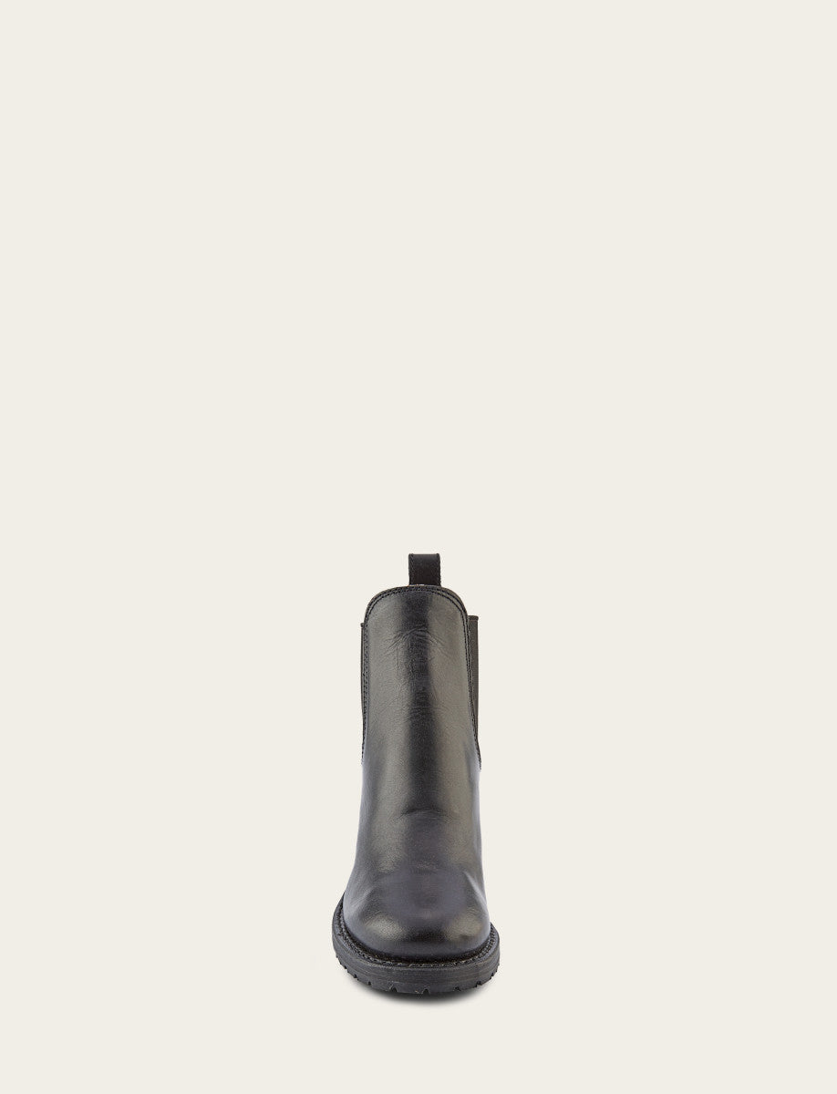 Frye Women's Black Sabrina Chelsea Boots Black