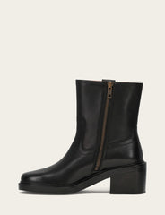 Frye Women's Black Kate Short Inside Zip Boot Black