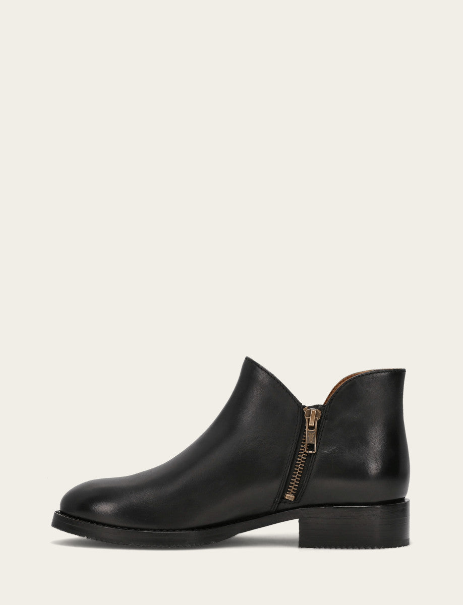 Frye Women's Black Melissa Shootie 2 Boot Black