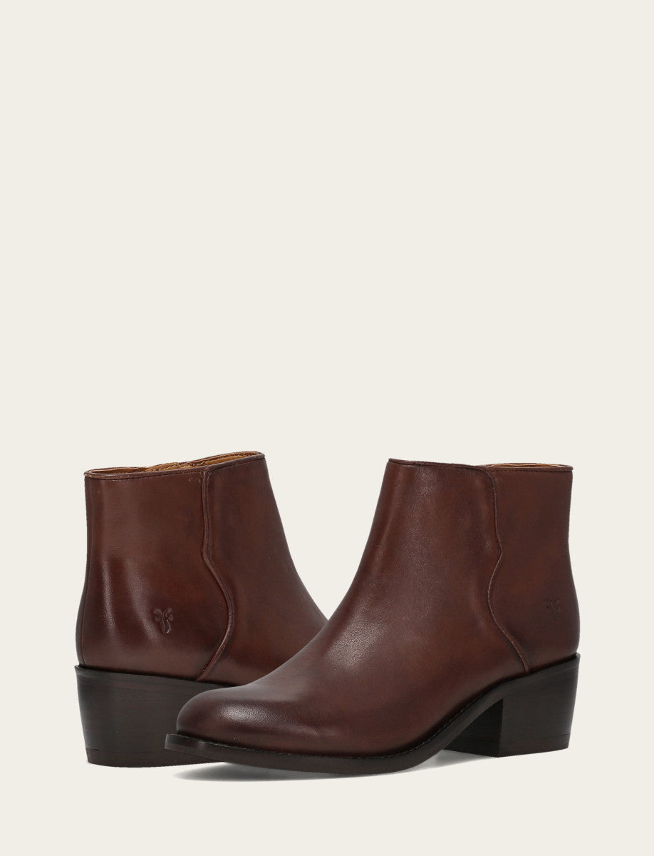 Frye Women's Saddle Carson 2 Piping Booties Saddle