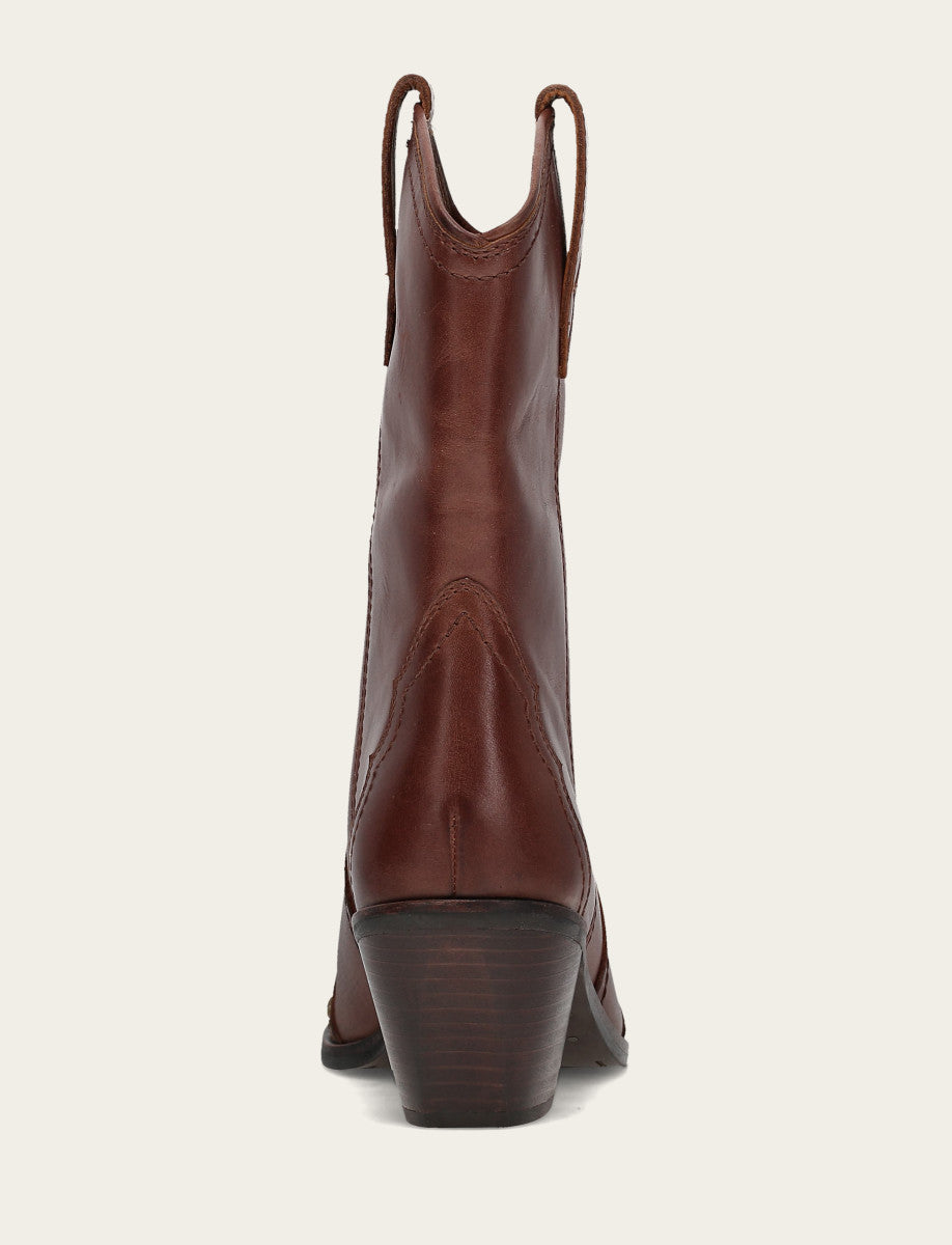 Frye Women's Saddle Sara Wingtip Stud Western Boots Saddle