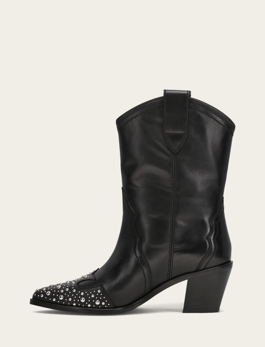Frye Women's Black Sara Wingtip Stud Boot Black