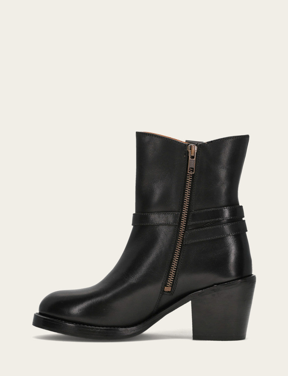 Frye Women's Black Rylee Belted Inside Zip Boot Black