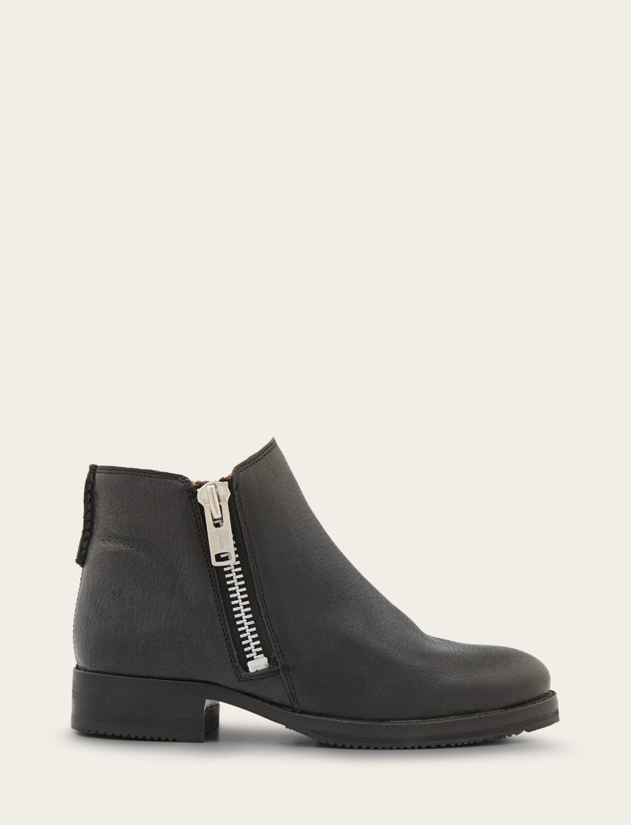 Frye Women's Black Madison Moto Shooties Black