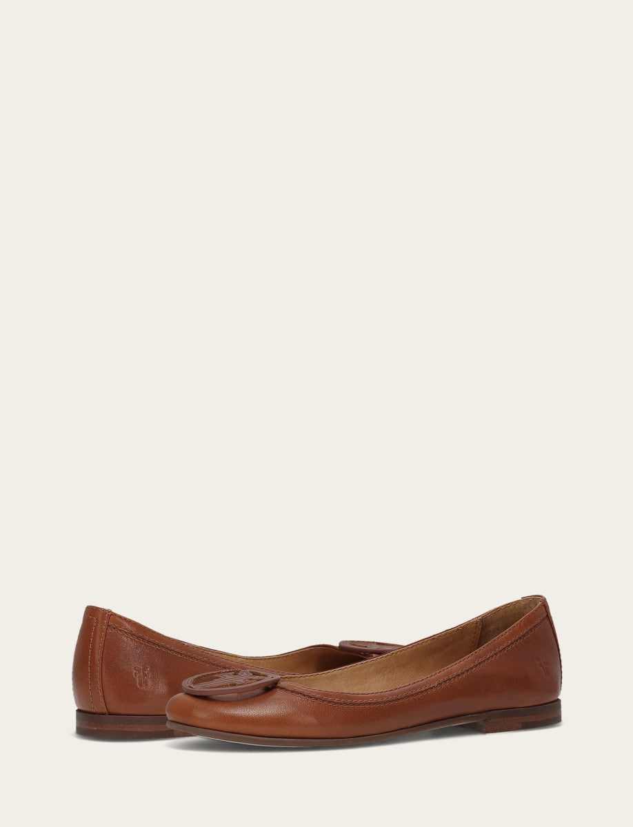 Frye Women's Cinnamon Carson Logo Ballet Shoe Cinnamon