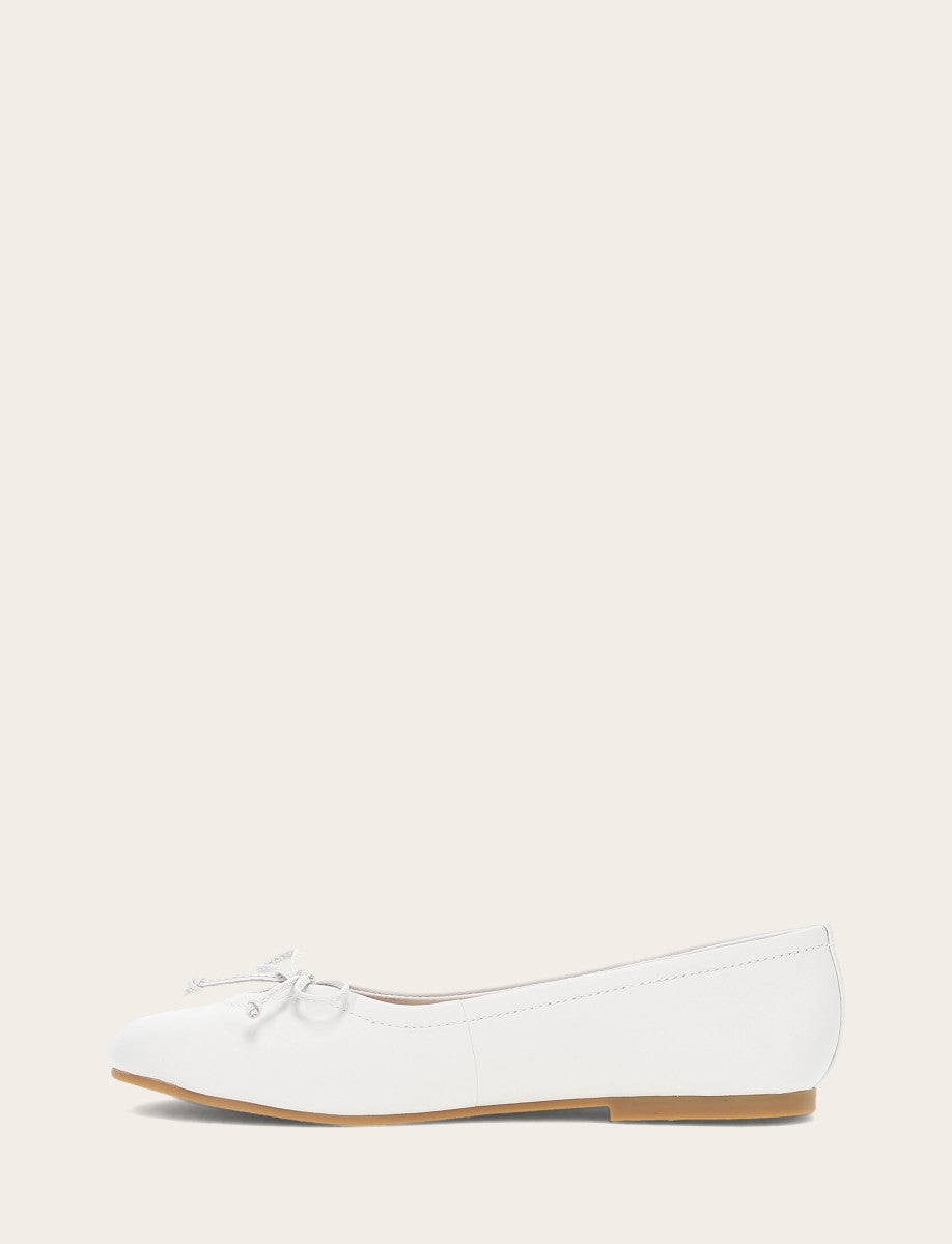 Frye Women's White Emma Ballet Flats White