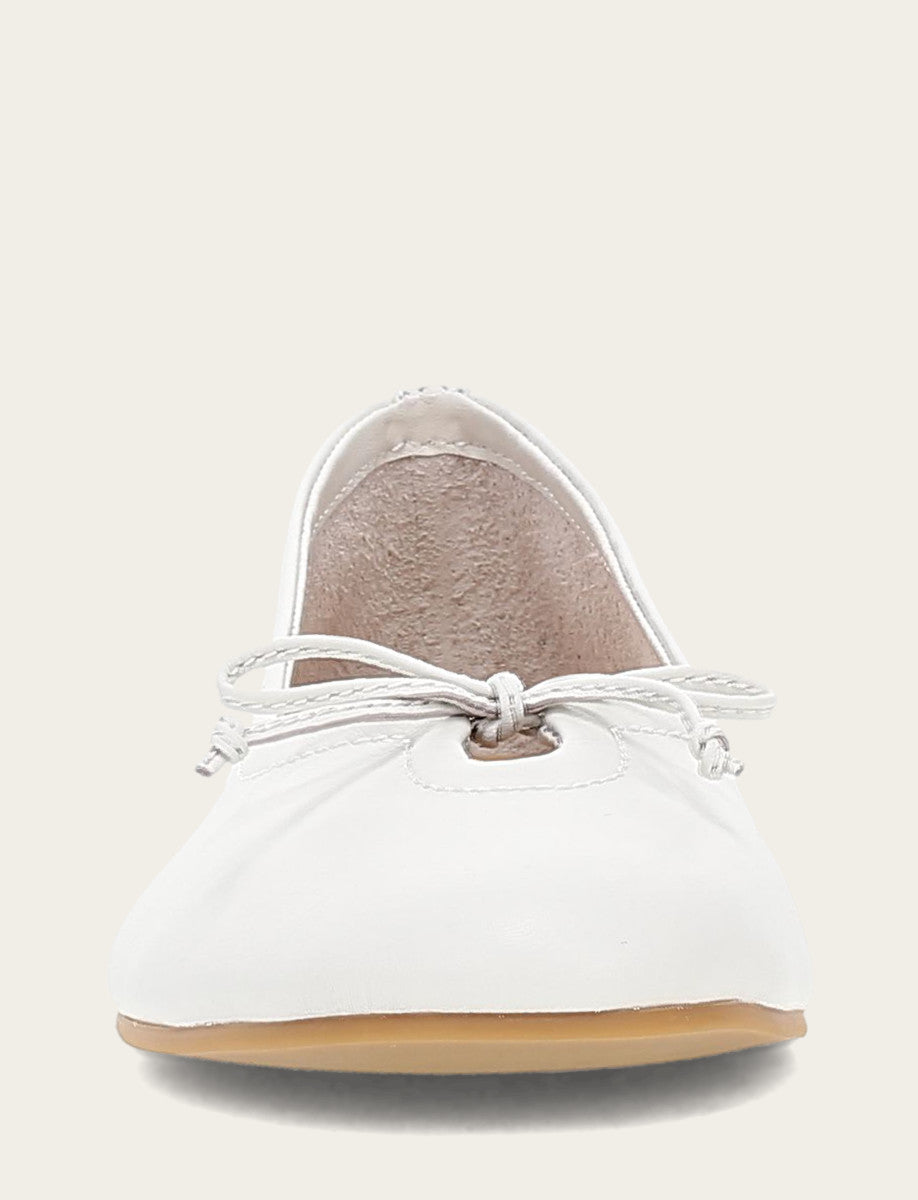 Frye Women's White Emma Ballet Flats White