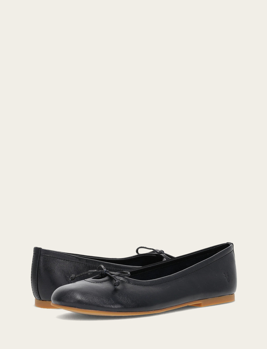 Frye Women's Black Emma Ballet Flats Black