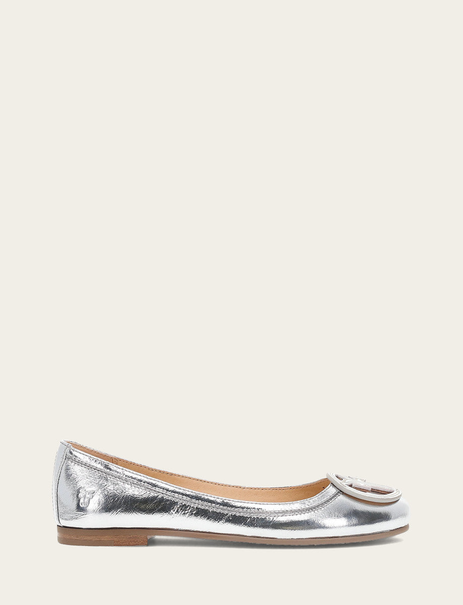 Frye Women's Silver Carson Logo Ballet Flats Silver