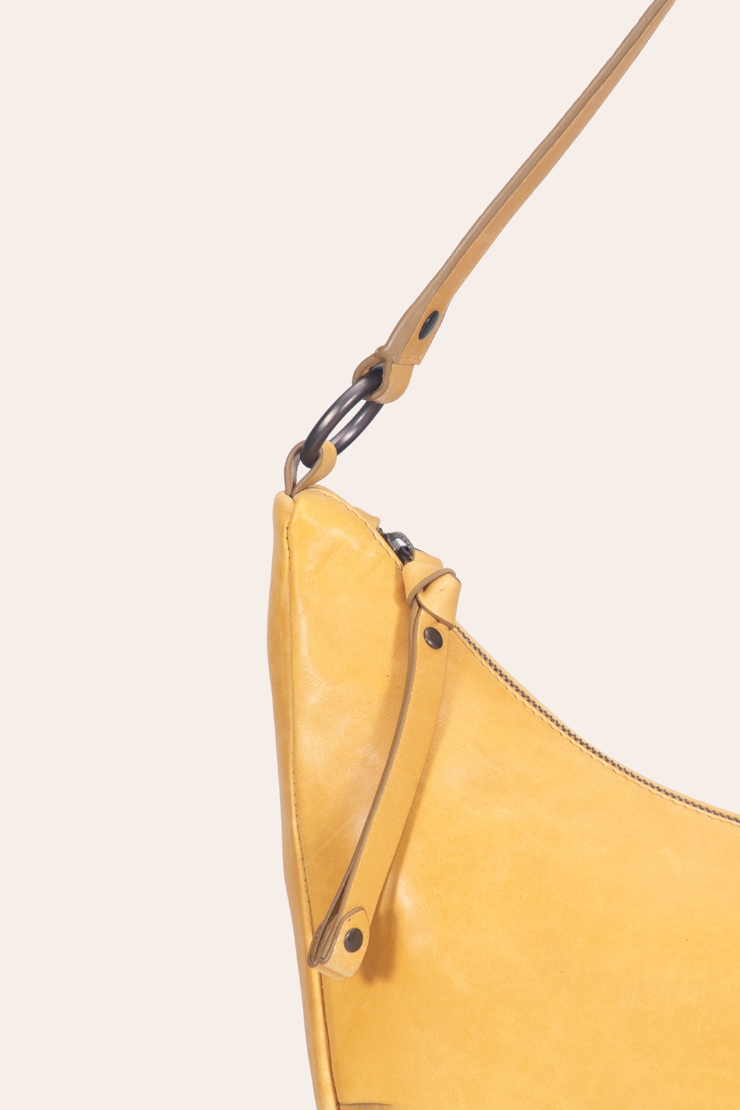 Frye Women's Melissa Crescent Hobo Handbag Mustard