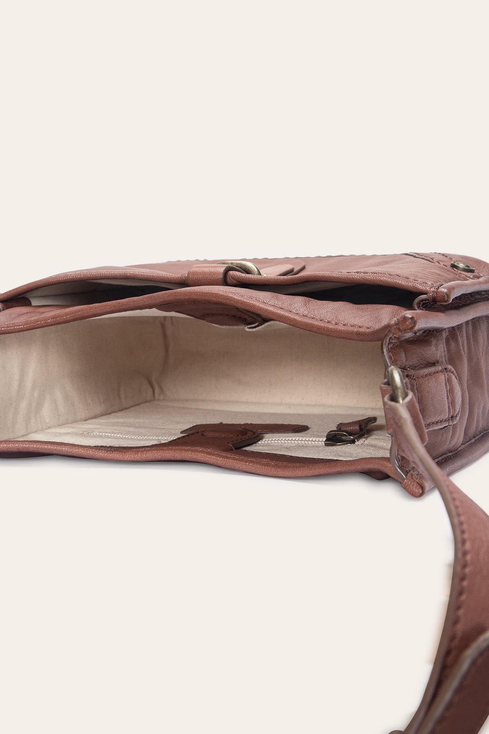 Frye Campus Cognac Crossbody Cognac