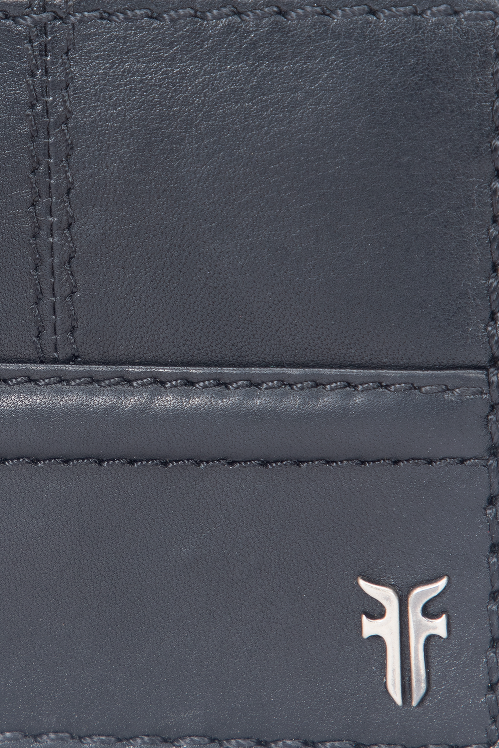 Frye Nash Black Bifold With Foldout Cc Black